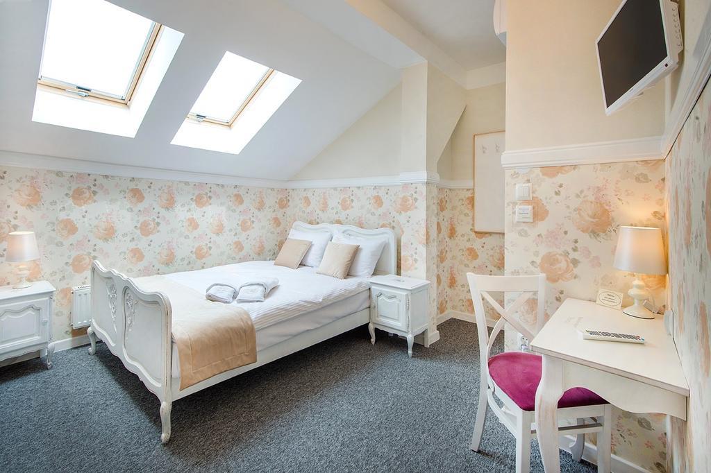 Premium - Bed & Breakfast Malbork Buitenkant foto
