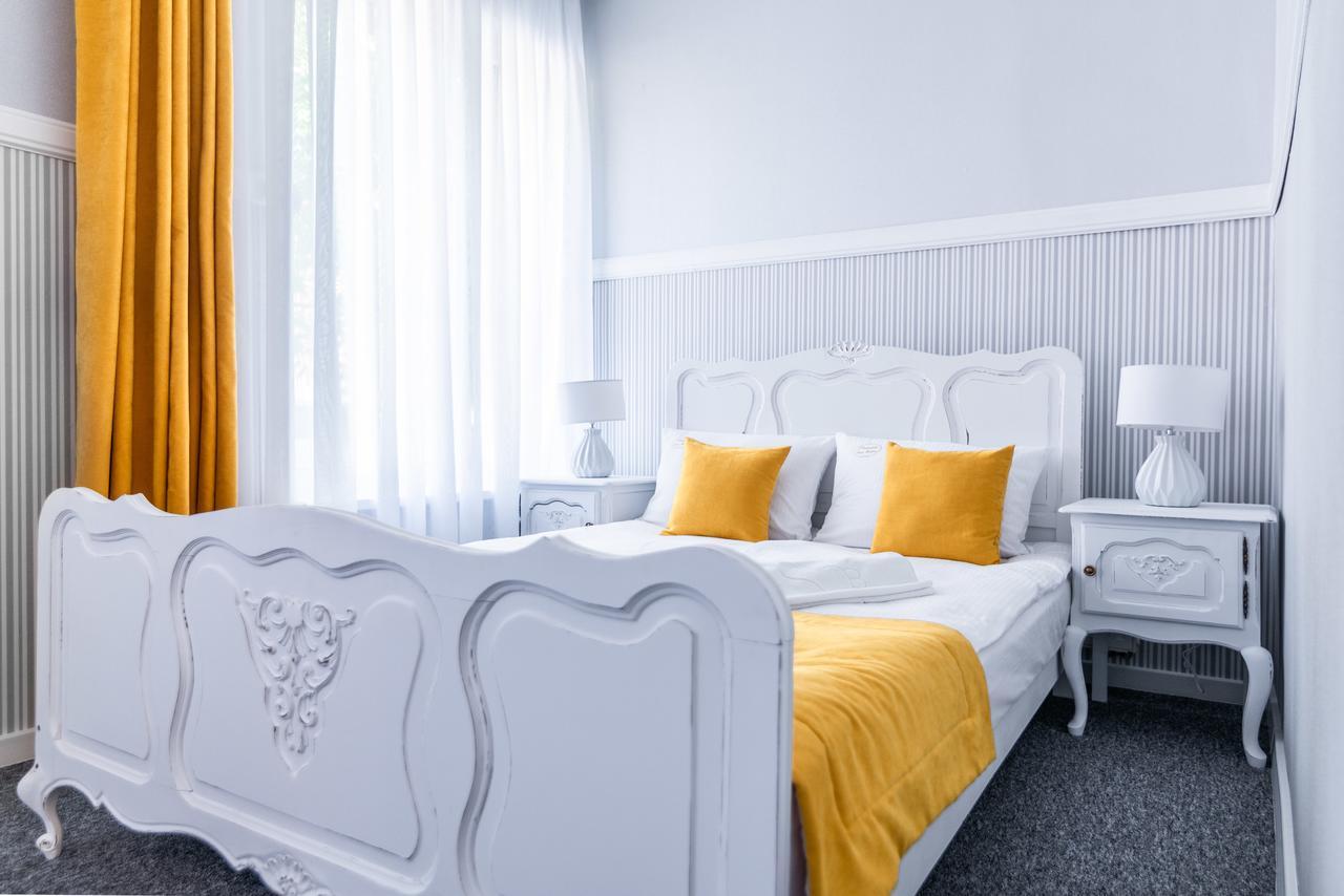 Premium - Bed & Breakfast Malbork Buitenkant foto